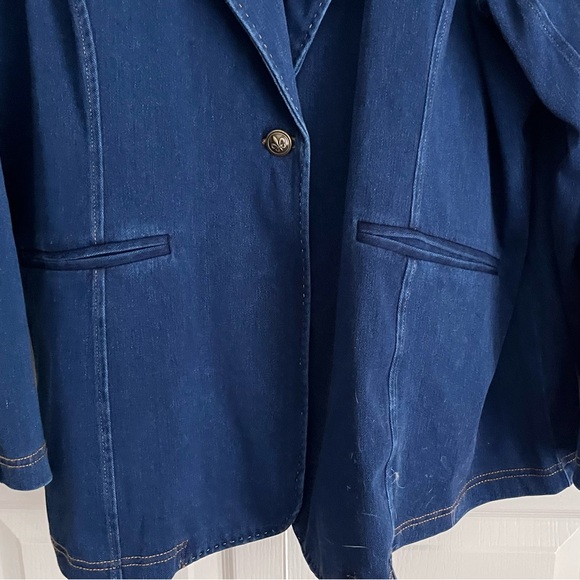 Diane Gilman Denim Blue Knit Blazer Notched Lapels Single Button Closure - Picture 6 of 7